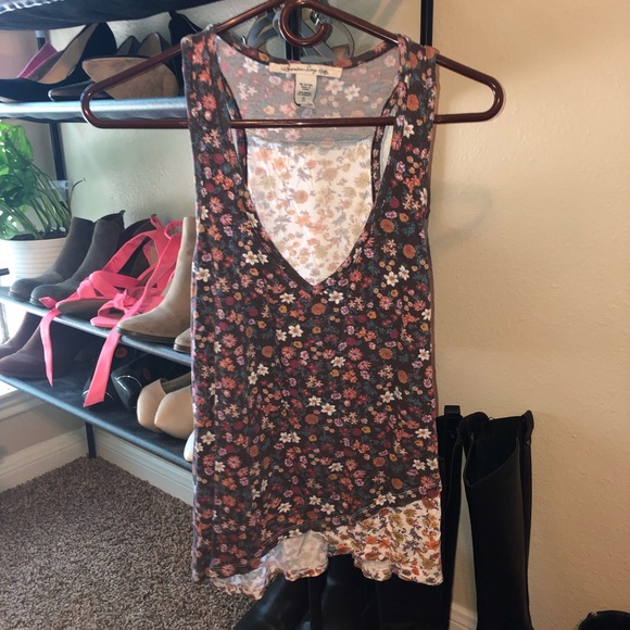 American Rag dual color floral tank top 🌼🍂 - Picture 2 of 4